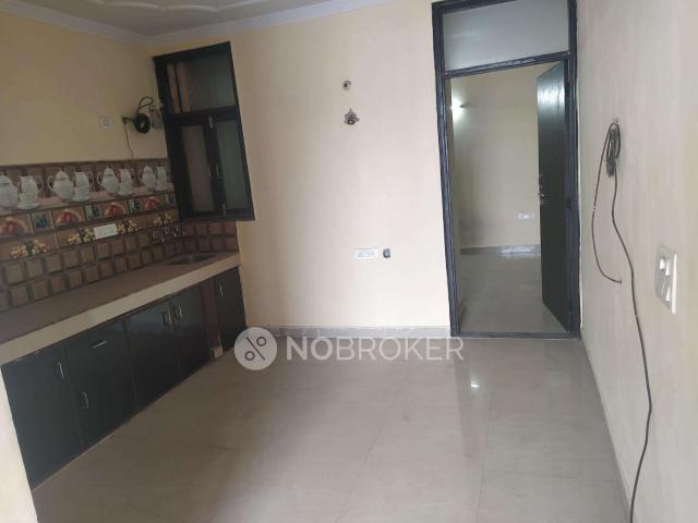 Flat for rent in South Delhi, Deri