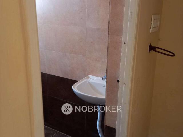 Flat for rent in Adyar, Tamil Nadu