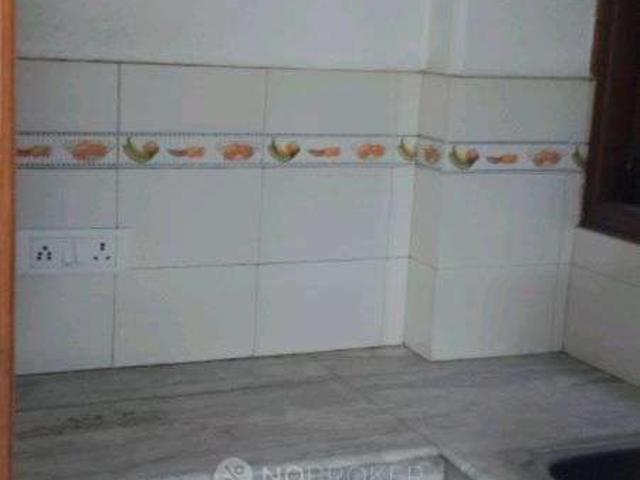Flat for rent in South Delhi, Deri