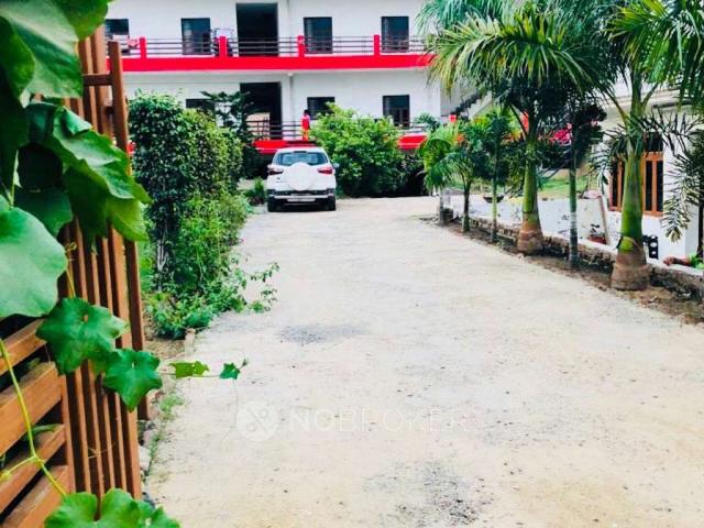Flat for rent in Hariana