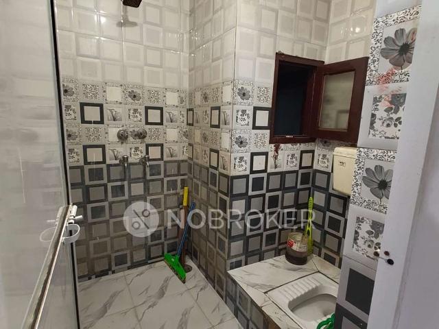 Flat for rent in Deri