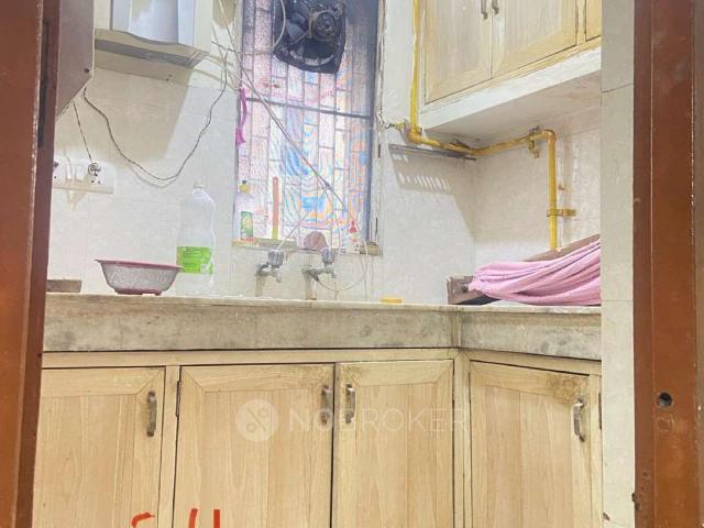 Flat for rent in East Delhi, Deri