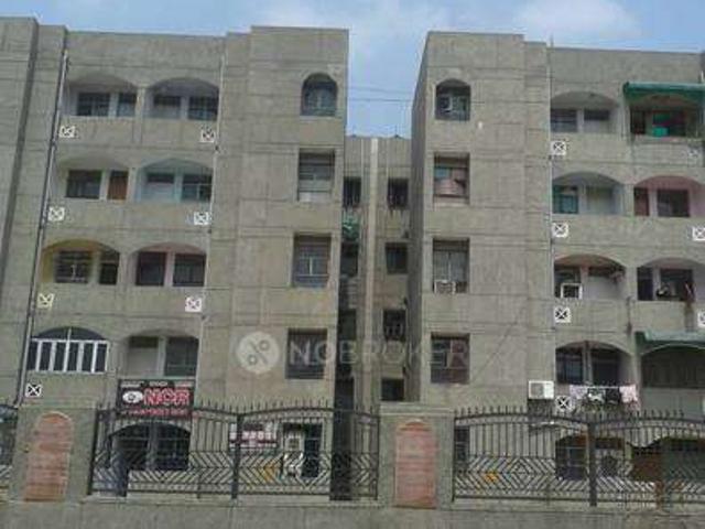 Flat for sale in North Delhi, Deri