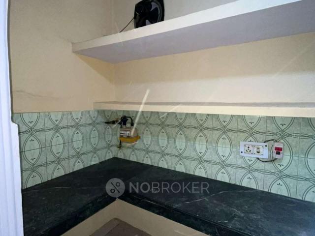 Flat for rent in West Delhi, Deri