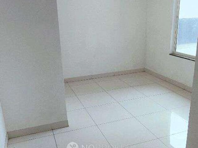 Flat for rent in Palash plus, Pune