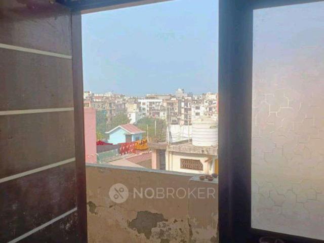 Flat for rent in South Delhi, Deri