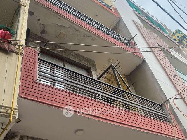 Property for rent in West Delhi, Deri