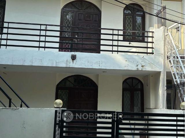 Property for rent in Hariana