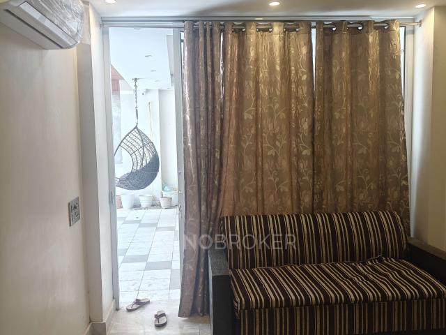 Property for rent in Deri