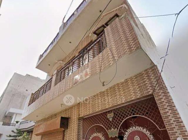 Property for rent in Aslat Nagar, Muradnagar