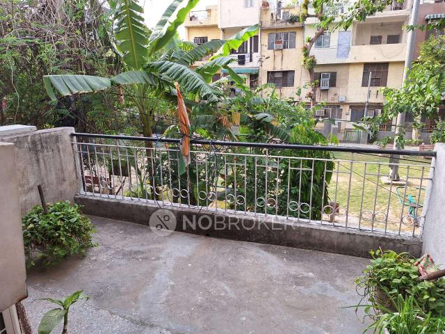 Property for rent in West Delhi, Deri