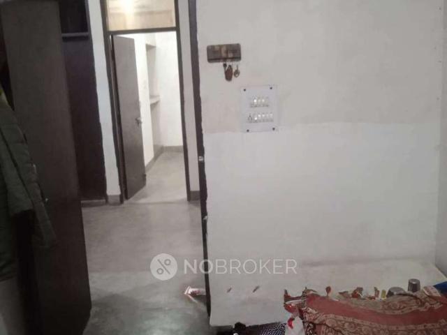 Property for rent in Deri