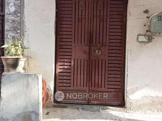 Property for rent in Hariana