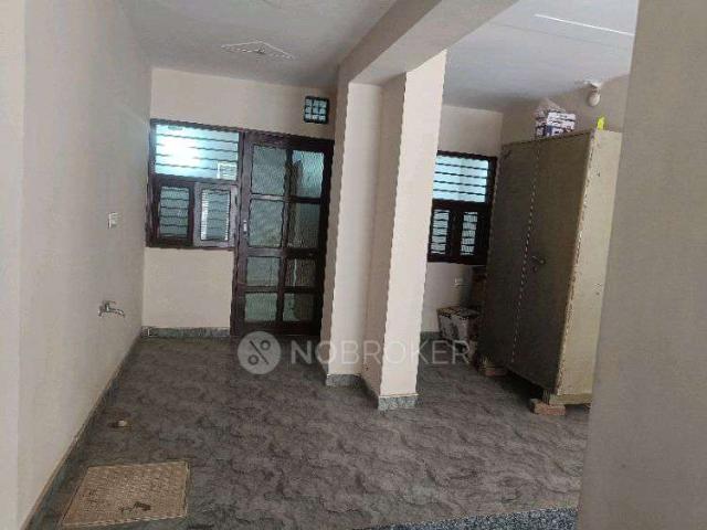 Property for rent in Hariana