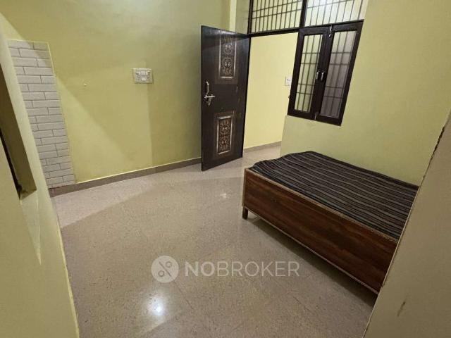 Property for rent in Sector 45, Noida