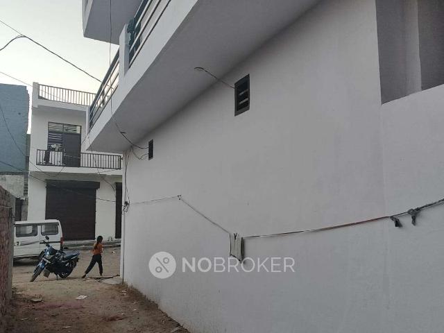 Property for rent in Hariana