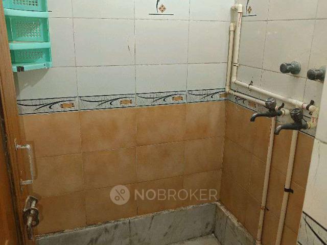 Property for rent in North Delhi, Deri