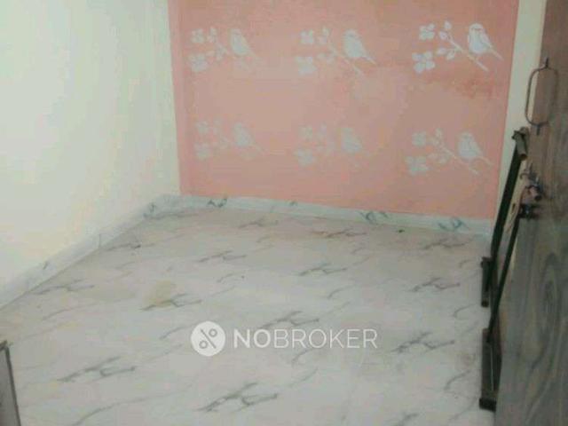 Property for rent in Deri