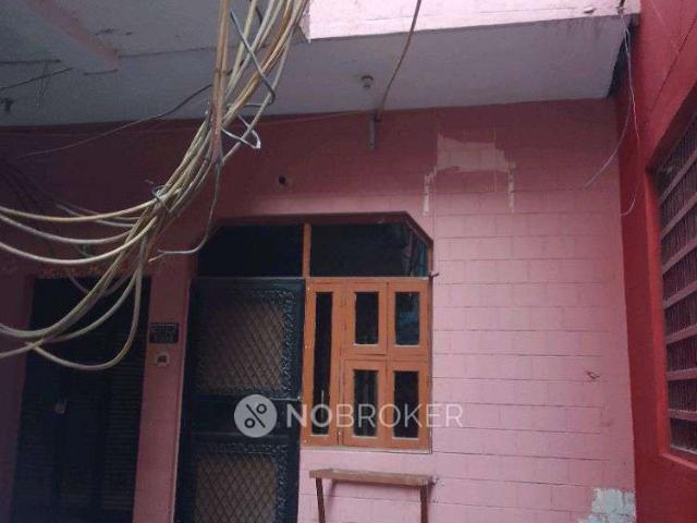 Property for rent in East Delhi, Deri