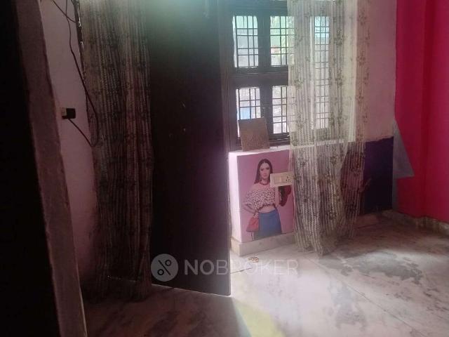 Property for rent in Hariana