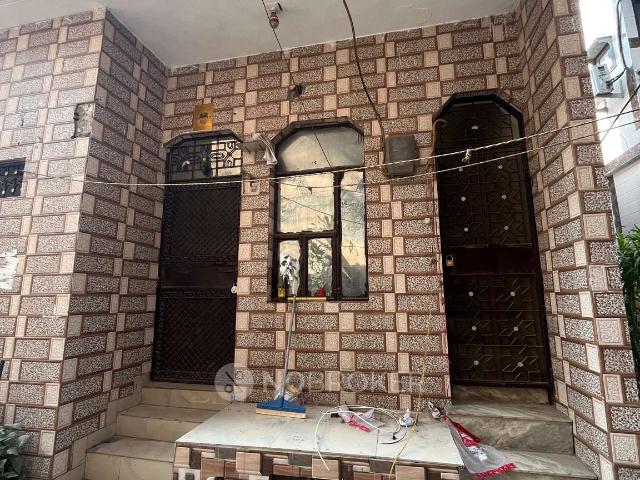 Property for rent in West Delhi, Deri
