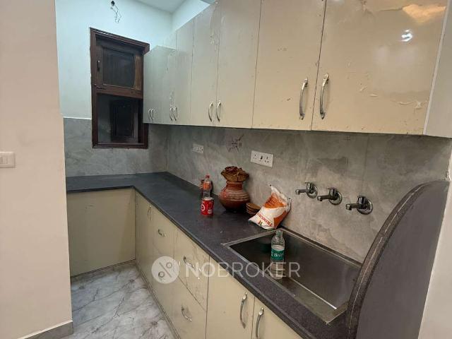 Property for rent in Deri