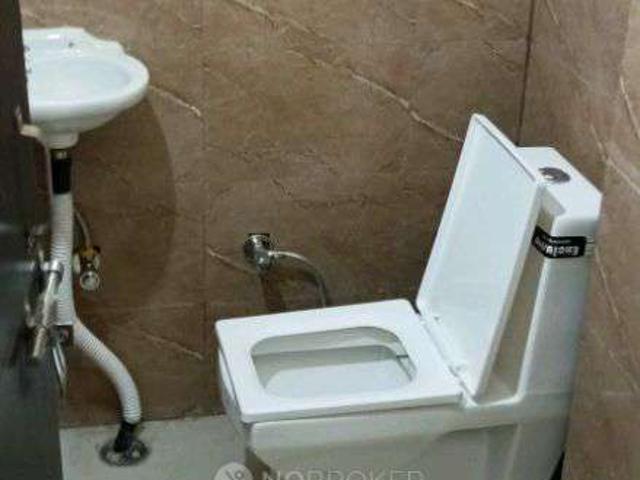 Property for rent in North Delhi, Deri