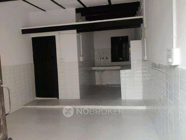 Property for rent in Deri