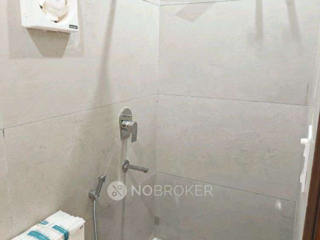 Property for rent in Deri