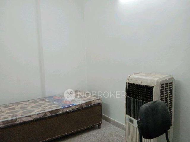 Property for rent in Deri