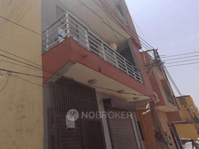 Property for rent in Hariana