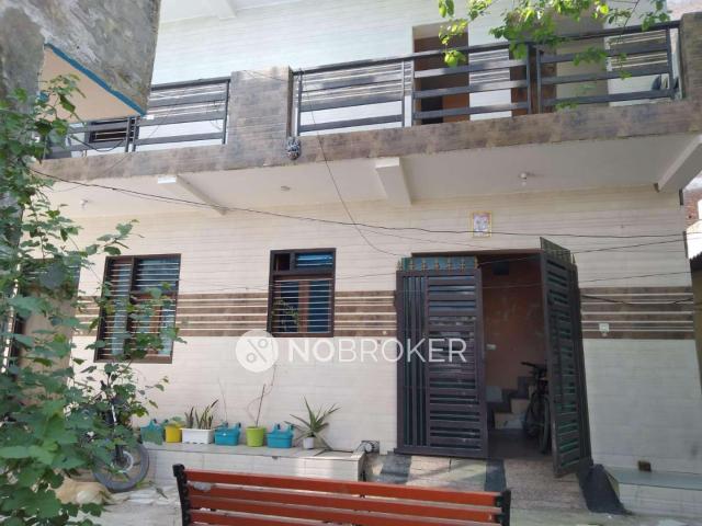 Property for rent in Hariana