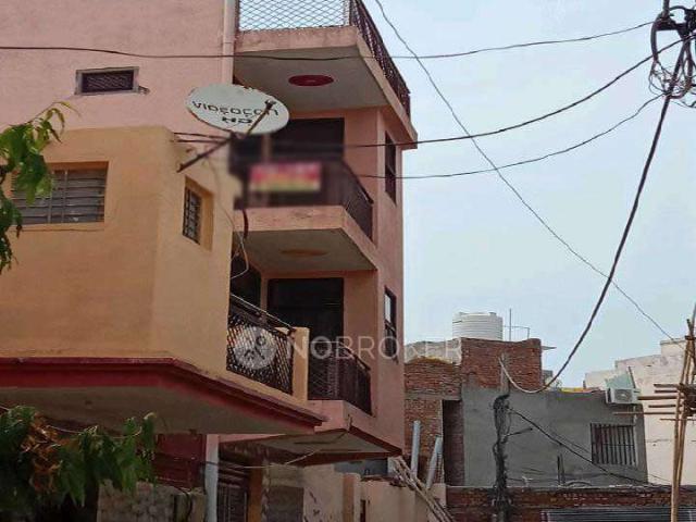 Property for rent in Hariana