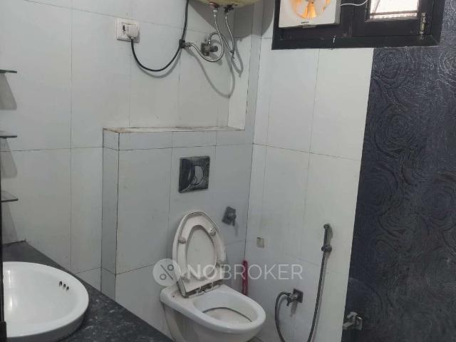 Property for rent in North West Delhi, Deri