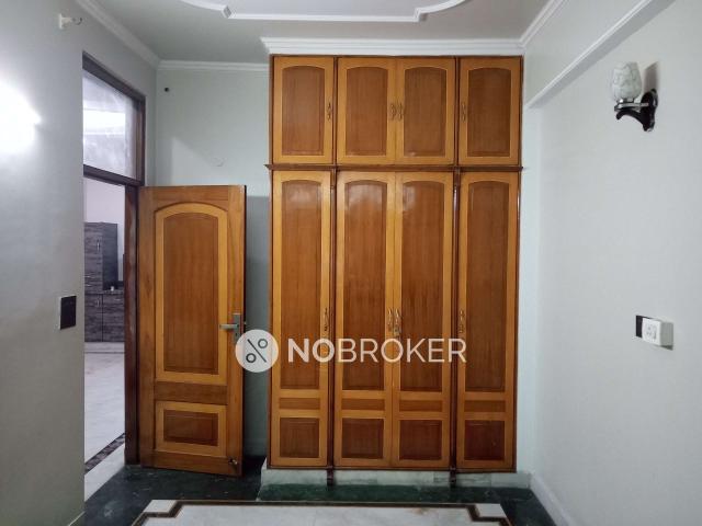 Property for rent in North West Delhi, Deri