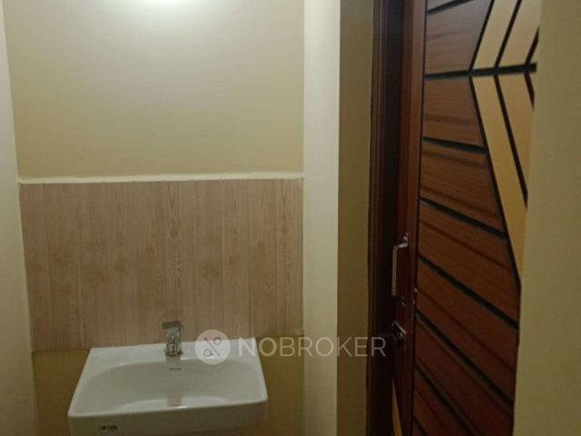 Property for rent in Alapakam, Tamil Nadu