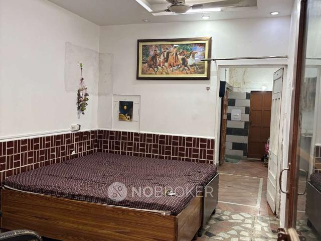 Property for rent in Deri
