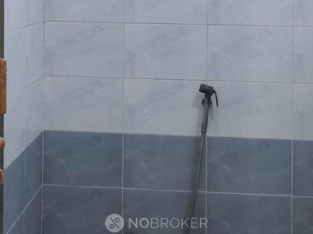 Property for rent in Deri