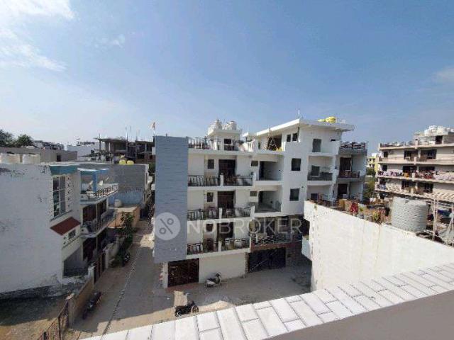 Property for rent in Hariana