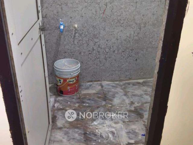 Property for rent in Shahdara, Noida