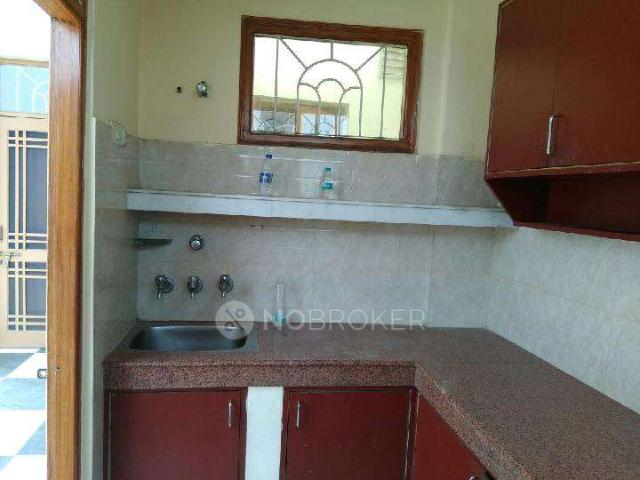 Property for rent in Hariana
