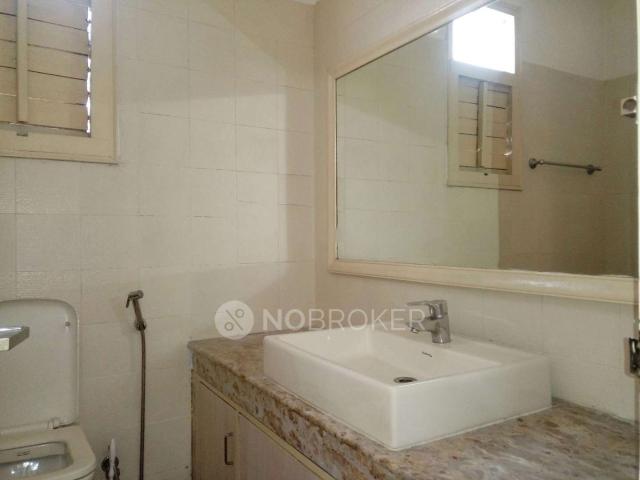 Property for rent in Hariana