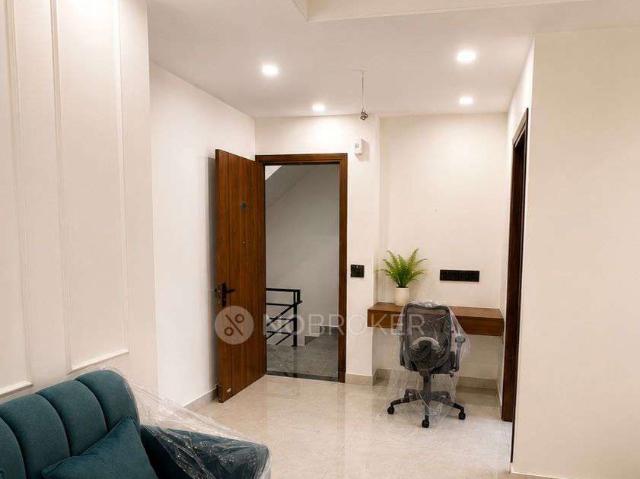 Property for rent in Hariana
