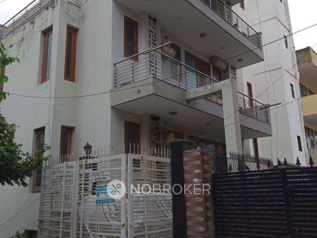 Property for rent in Hariana