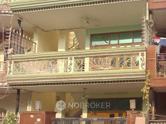 Property for rent in Sector 4, Gurugram