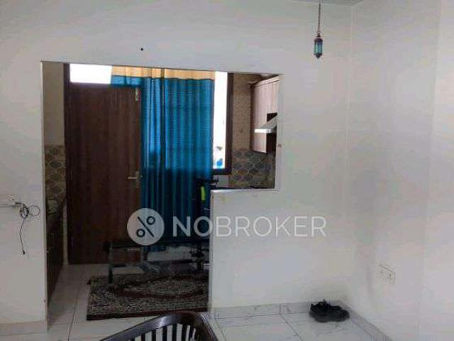 Property for rent in Hariana