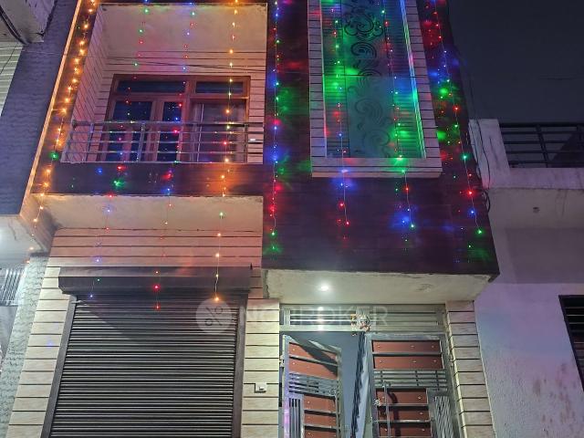 Property for rent in Hariana