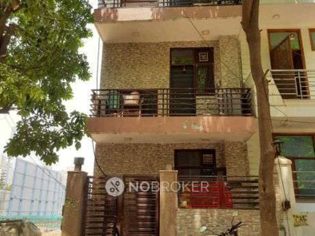 Property for rent in DLF 5, Gurugram