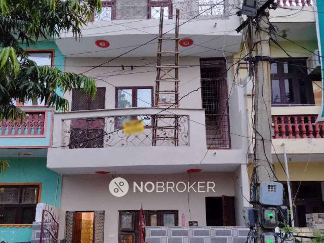 Property for rent in Hariana