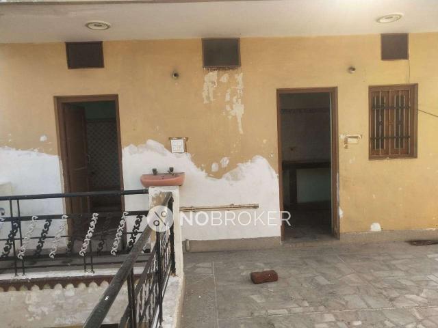 Property for rent in Hariana